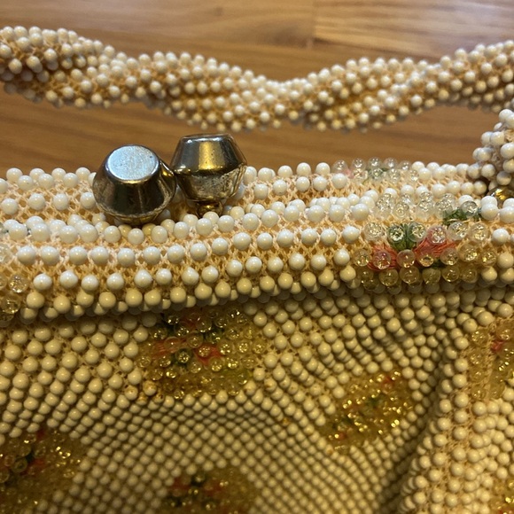 bead Vintage 1950's Antique Ivory Floral Beaded Purse in excellent condition - Picture 7 of 8